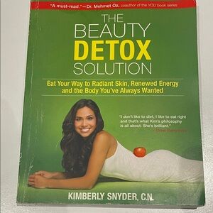 The Beauty Detox Solution by Kimberly Snyder Paperback Book